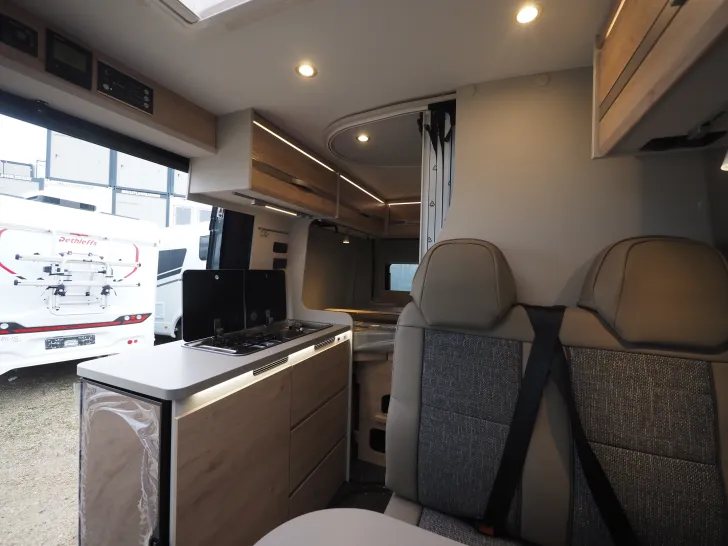 Fahrzeugbild Dethleffs Globetrail 540 DR, Aut., Pakete, Duo, 6E Heiz. #9