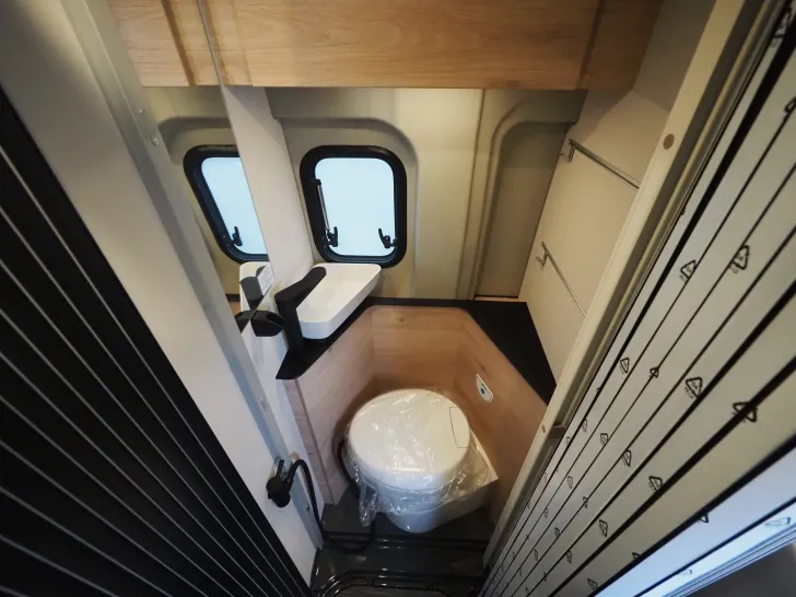 Fahrzeugbild Dethleffs Globetrail 540 DR, Aut., Pakete, Duo, 6E Heiz. #15