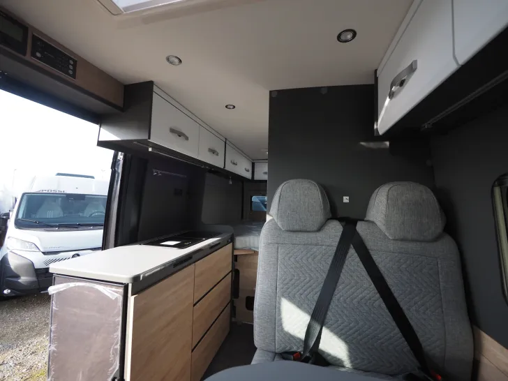 Fahrzeugbild Dethleffs Globetrail 600 DS, Chassis/Elektro./Komfort uvm #9