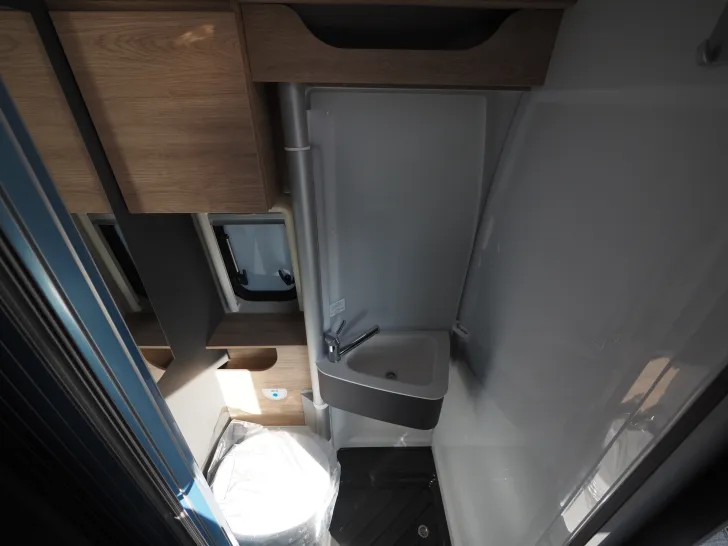 Fahrzeugbild Dethleffs Globetrail 600 DS, Chassis/Elektro./Komfort uvm #14