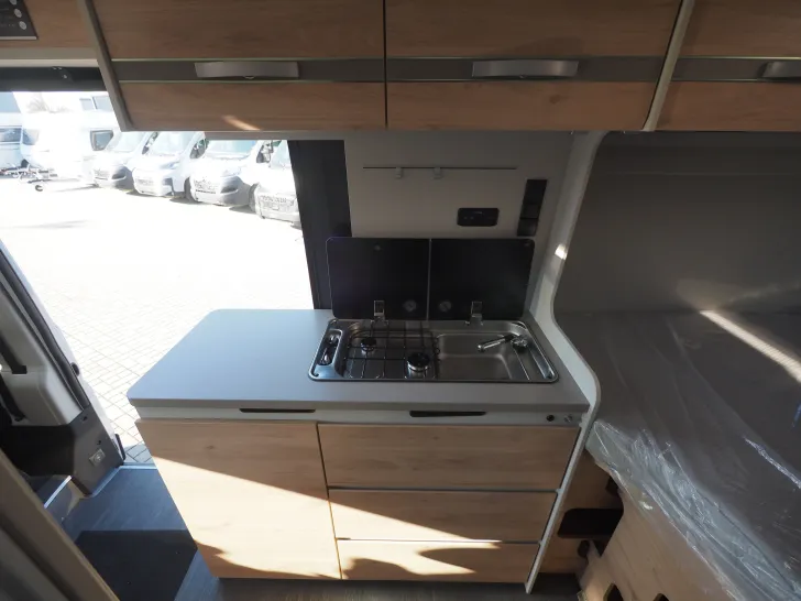 Fahrzeugbild Dethleffs Globetrail 600 DS, Chassispaket, Autom., Marki. #10