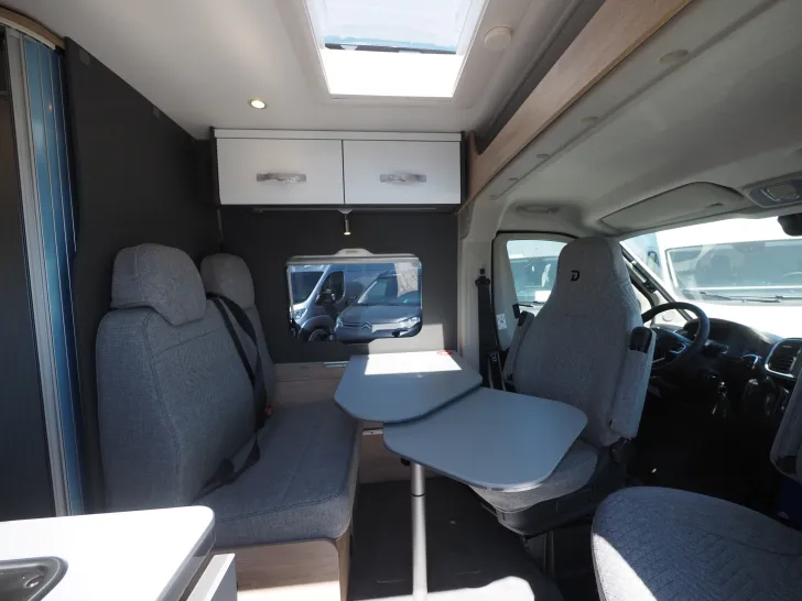 Fahrzeugbild Dethleffs Globetrail 640 ER, 180 PS, Maxi, Automatik #10