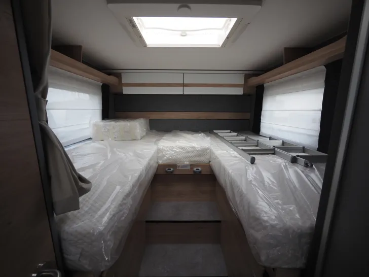 Fahrzeugbild Dethleffs Just Camp T 7052 EB, Hubbett, Isofix, Markise #14