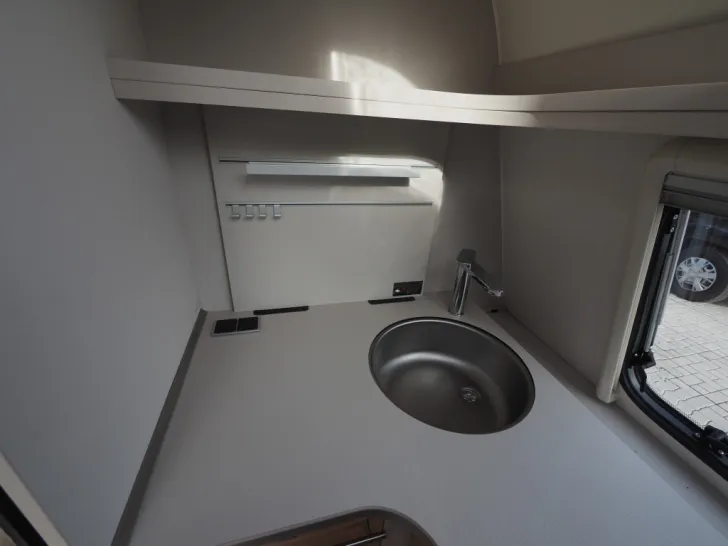 Fahrzeugbild Dethleffs Nomad 490 BLF, Styling-Wasser-Autark, uvm. #7