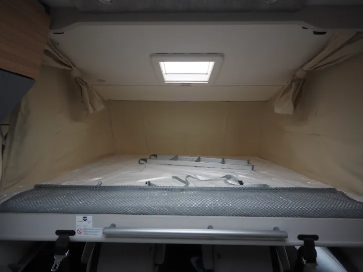 Fahrzeugbild Dethleffs Pulse I 7051 DBM GT, SAT/TV, 180 PS Maxi #14