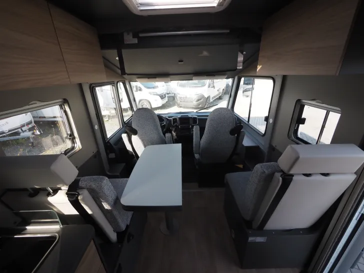 Fahrzeugbild Dethleffs Trend I 7057 EBL GT, 180 Auto., SAT/TV, uvm. ! #4