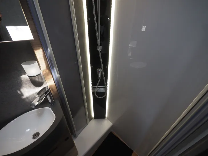 Fahrzeugbild Dethleffs Trend I 6817 EB, 180 PS Auto., ALDE Heizung #18