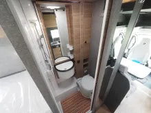 Fahrzeugbild Dethleffs Trend T 6617 EB, Hubbett, Familypaket, uvm. #7