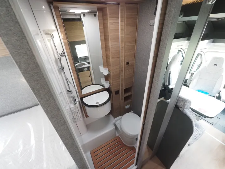 Fahrzeugbild Dethleffs Trend T 6617 EB, Hubbett, Familypaket, uvm. #7