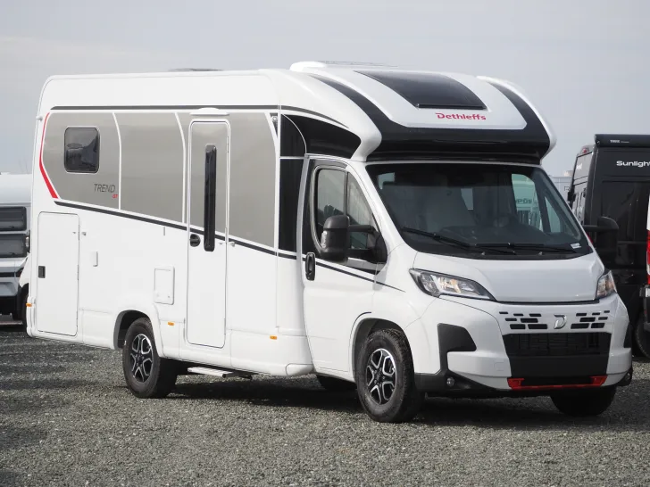 Fahrzeugbild Dethleffs Trend T 6877 DB GT Pak., Assist, Auto., Family #2