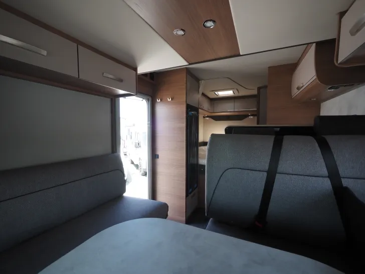 Fahrzeugbild Knaus L!VE WAVE 650 MF, Navi, Markise, uvm. #10