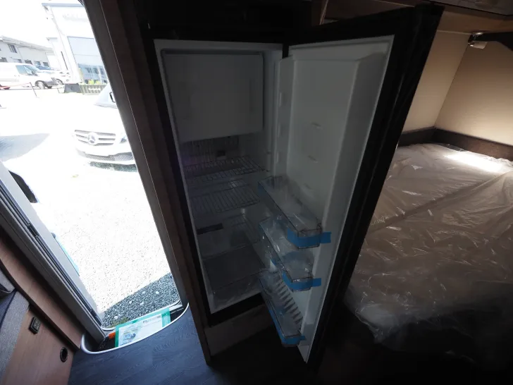 Fahrzeugbild Knaus L!VE WAVE 650 MF, Navi, Markise, uvm. #12