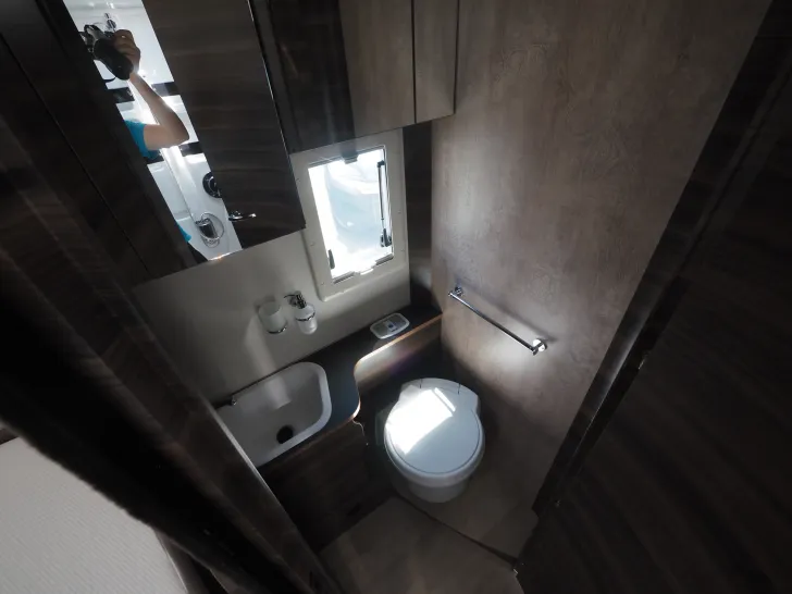 Fahrzeugbild Laika ECOVIP H 4109DS, 180 PS Automatik ! #13