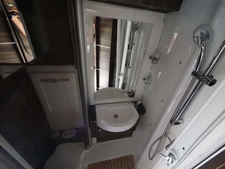 Fahrzeugbild Laika ECOVIP L 3019, 180 PS Aut.,TOPAUSSTATTUNG #13