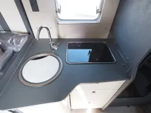 Fahrzeugbild Laika KOSMO L 105, Automatik, Radträger, Rundsitzgr. #10