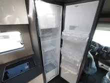 Fahrzeugbild Laika KOSMO L 105, Automatik, Radträger, Rundsitzgr. #13