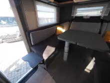 Fahrzeugbild Laika KOSMO L 105, Rundsitzgruppe/Hubbett, Autom. #8