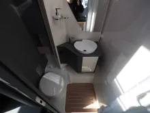 Fahrzeugbild Laika KOSMO L 105, Rundsitzgruppe/Hubbett, Autom. #18