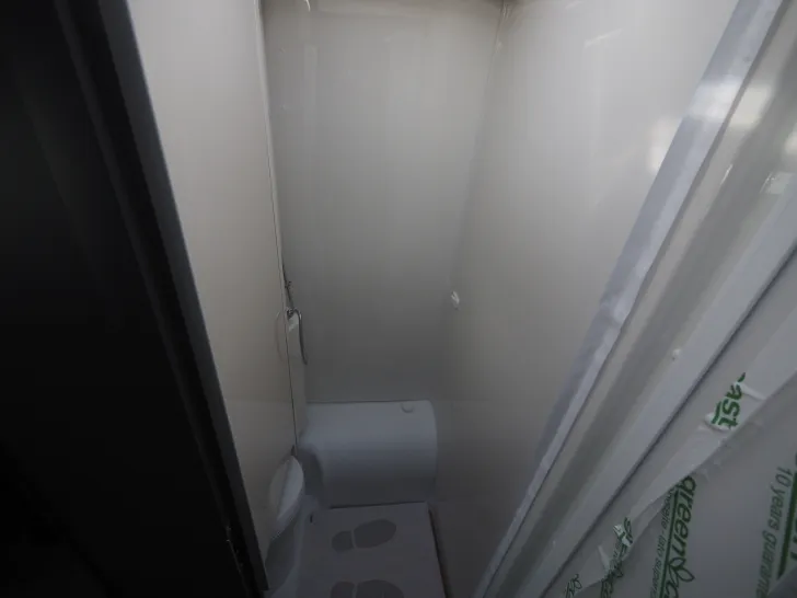 Fahrzeugbild Laika KOSMO L 319, Komfortpaket, Hubbett #10