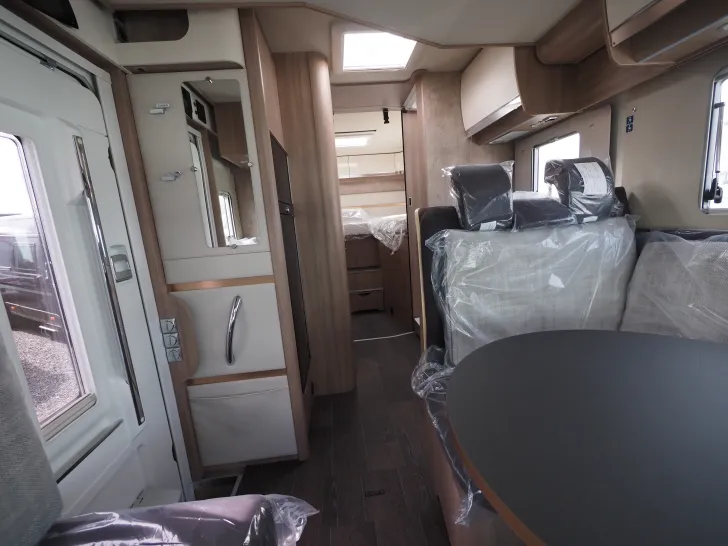 Fahrzeugbild Laika ECOVIP L 4009, 180 PS Maxi Auto., Hubbett #5