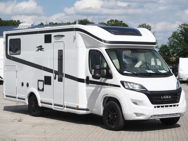 Fahrzeugbild Laika KOSMO L 409, Hubbett, Multimedia, uvm. #2