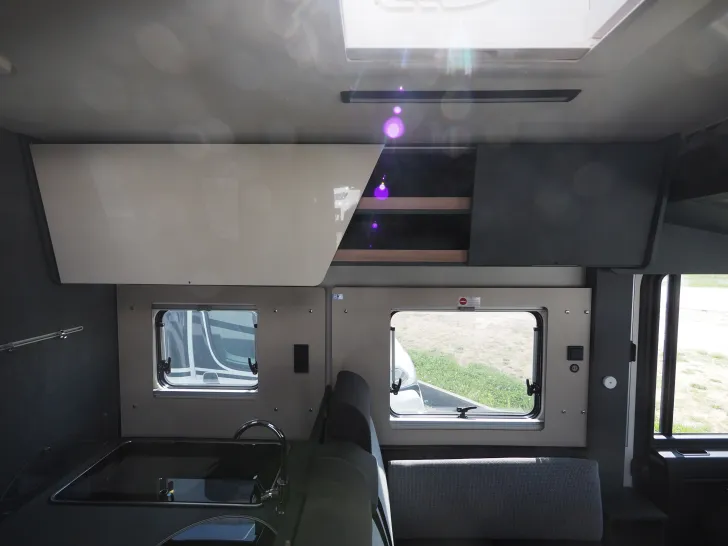 Fahrzeugbild Laika KOSMO H 1319, 180 PS Maxi Autom., Komfortp. #9