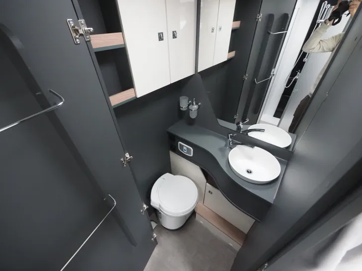 Fahrzeugbild Laika KOSMO L409, Automatik, Multimedia/Kamera #15