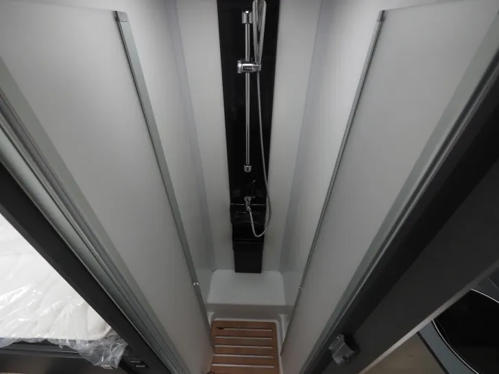 Fahrzeugbild Laika KOSMO L409, Automatik, Multimedia/Kamera #16