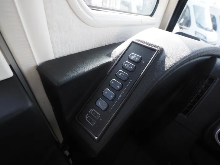 Fahrzeugbild Laika KREOS H 5109, Super Chassis, Navi, Autom. #22