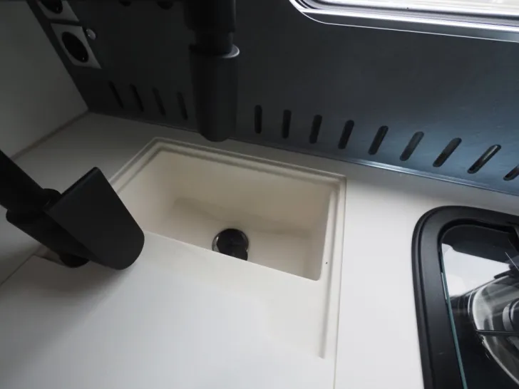 Fahrzeugbild Laika KREOS L 5009, Klima, Solar, Navi, Markise uvm #10