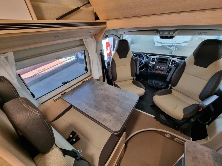 Fahrzeugbild Pössl Vario 545, Markise, Winterpaket, Zus. Batterie #10