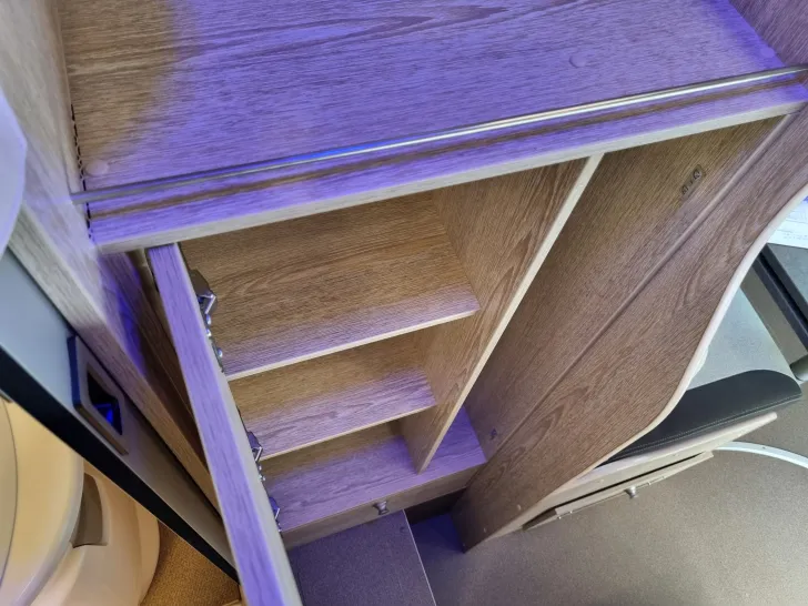 Fahrzeugbild Pössl Vario 545, Markise, Winterpaket, Zus. Batterie #36