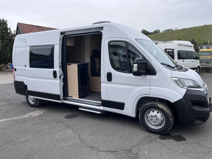 Fahrzeugbild Roadcar R 601, 4 Personen-Fahrzeug, Markise, Radtr. #5