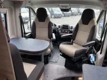 Fahrzeugbild Roadcar R 601, 4 Personen-Fahrzeug, Markise, Radtr. #11