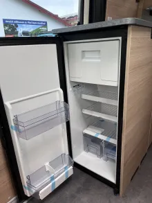 Fahrzeugbild Roadcar R 601, 4 Personen-Fahrzeug, Markise, Radtr. #20