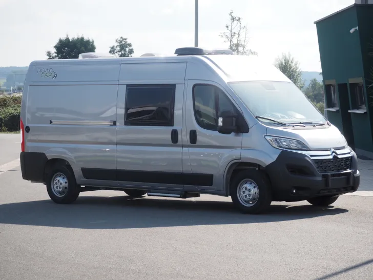 Fahrzeugbild Roadcar R 601, Doppel-Stockbett im Heck, Tageszul. #2