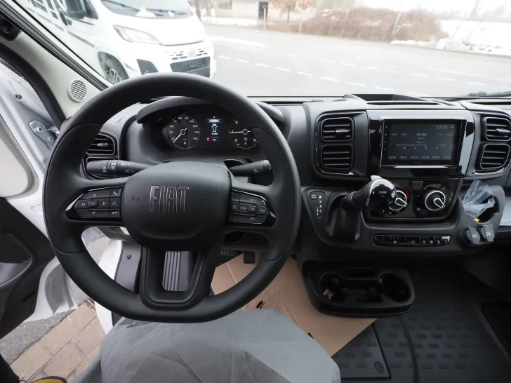 Fahrzeugbild Weinsberg CaraCompact 600 MEG Edition Pepper, Autom. #4