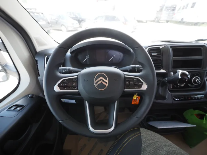 Fahrzeugbild Sunlight A 60, Neues Modell, mit Automatik ! #4