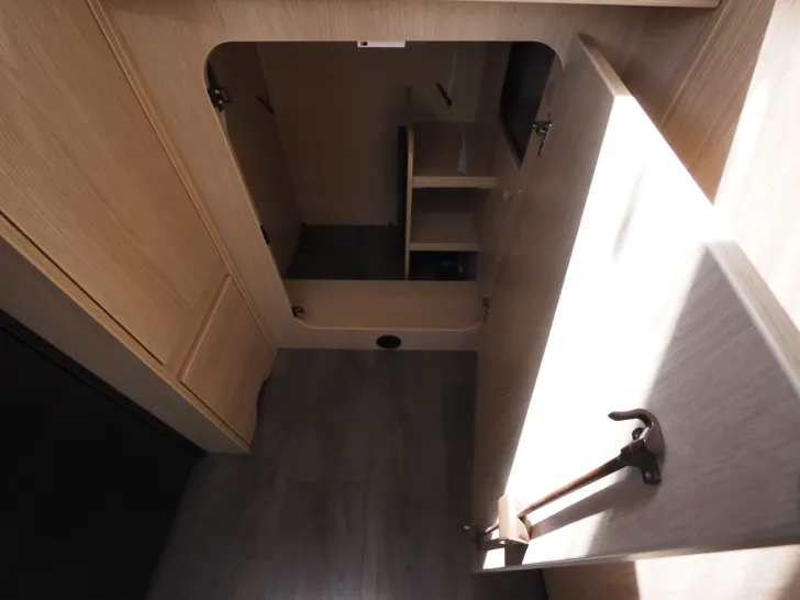 Fahrzeugbild Sunlight A 60, Neues Modell, mit Automatik ! #16