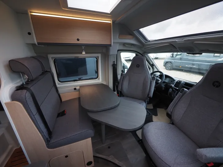 Fahrzeugbild Sunlight CLIFF 640 X, 180 PS Maxi Auto., Markise uvm. #8