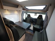 Fahrzeugbild Sunlight V 67S, Modell 2026, Neuheit, Easy Fold Bett #5