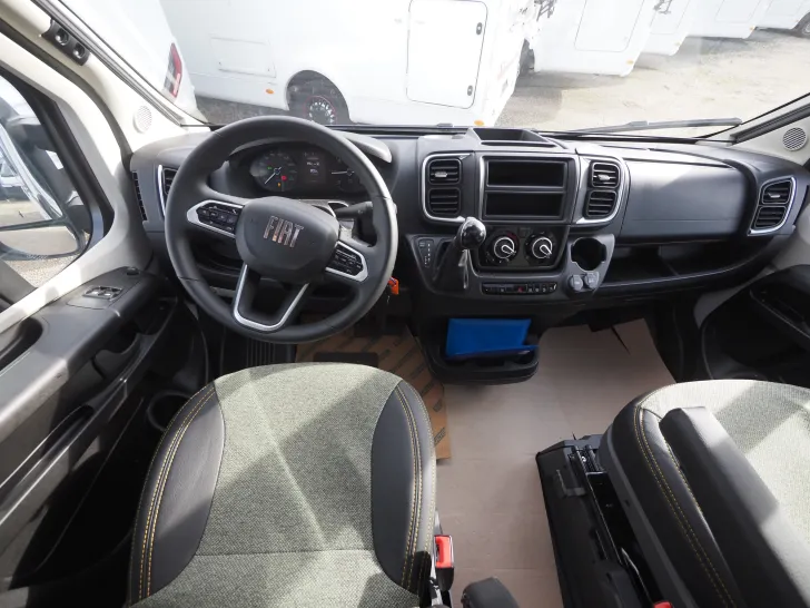 Fahrzeugbild Sunlight V 67S Adventure Edition, Automatik, Easy Fold #16