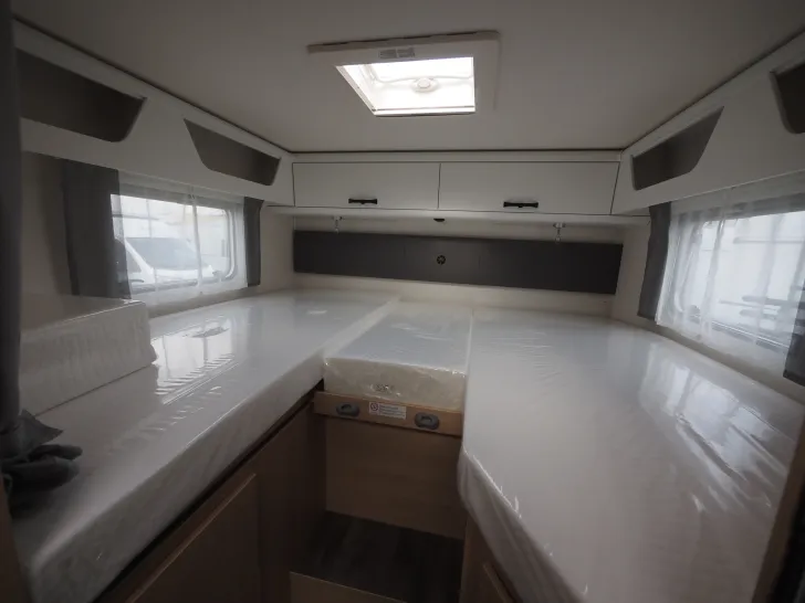 Fahrzeugbild Sunlight T 67, Modelljahr 2026, Hubbett #11