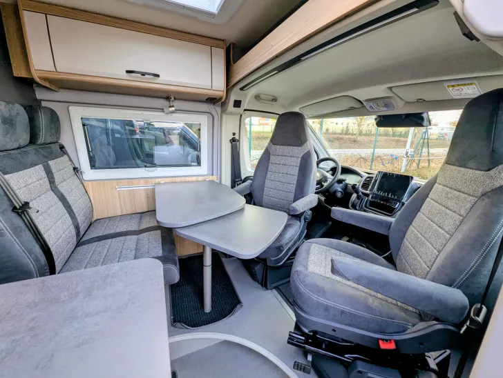 Fahrzeugbild Pössl Summit 600 Plus Modell 26 Sie sparen € 3.740 #4