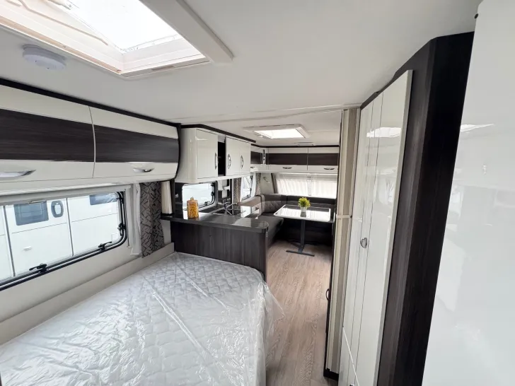 Fahrzeugbild Hobby Prestige 720 KWFU 2.500kg #15