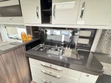 Fahrzeugbild Hobby Prestige 720 KWFU 2.500kg #7