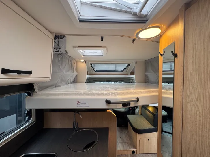 Fahrzeugbild Sunlight T 66S Adventure Edition Chassisfarbe schwarz*Hubbett #16