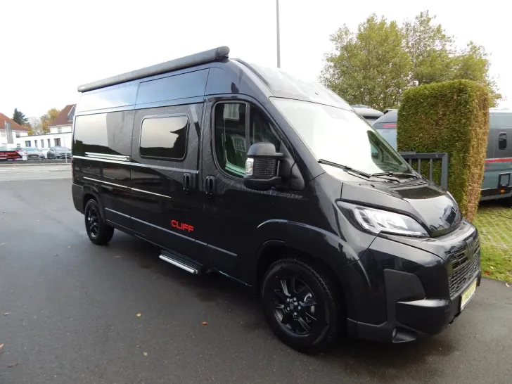 Fahrzeugbild Sunlight Cliff XX 600 Vollausstattung #3