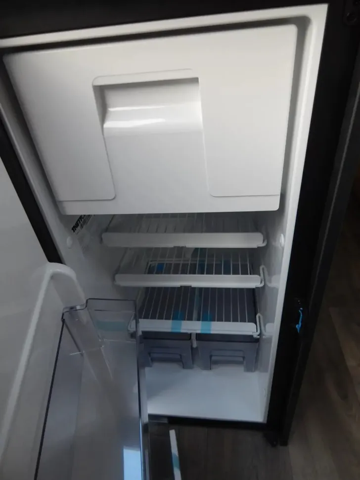 Fahrzeugbild Sunlight Cliff XX 600 Vollausstattung #12