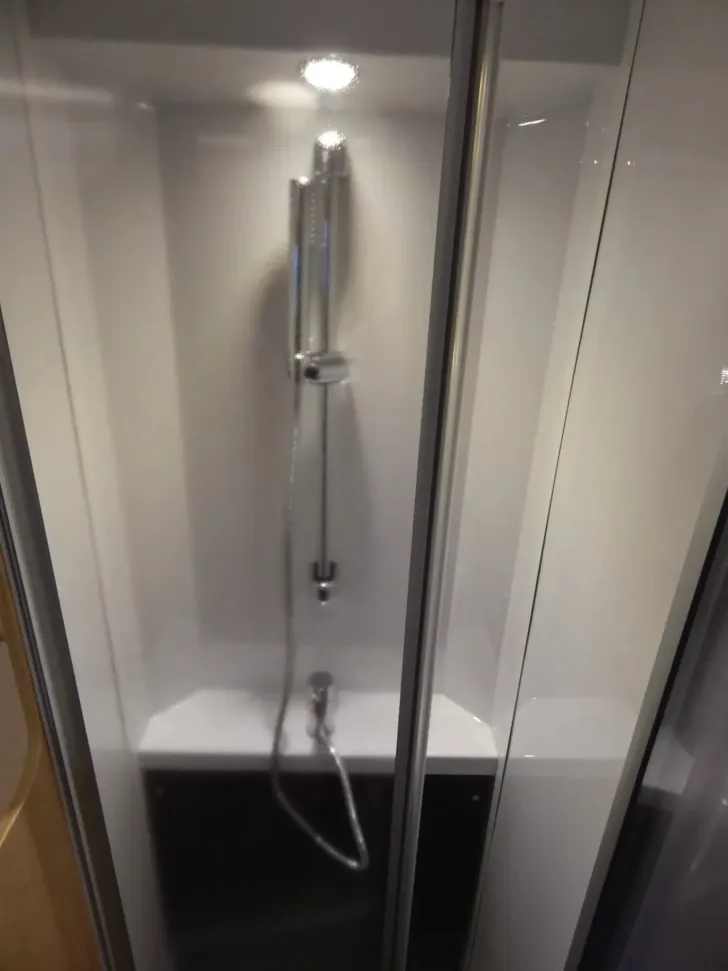 Fahrzeugbild Sunlight Adventure T 680 #14